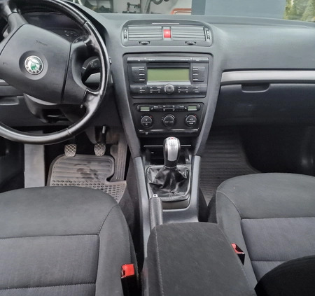 Skoda Octavia cena 11900 przebieg: 169000, rok produkcji 2007 z Radom małe 154